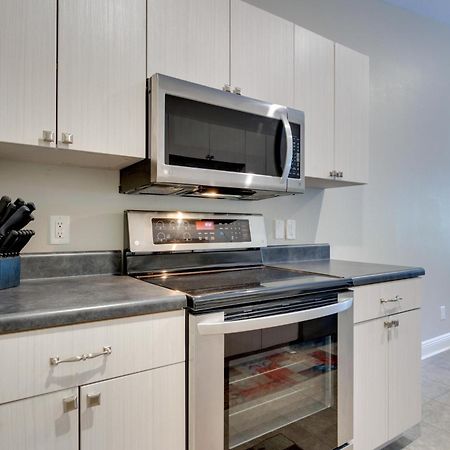 דירות Dog-Friendly Pensacola Duplex About 7 Mi To Downtown מראה חיצוני תמונה