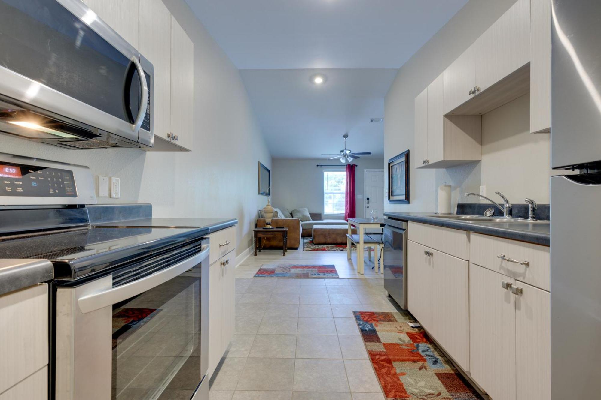 דירות Dog-Friendly Pensacola Duplex About 7 Mi To Downtown מראה חיצוני תמונה